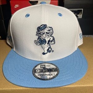 New Era UNC SnapBack blue/white